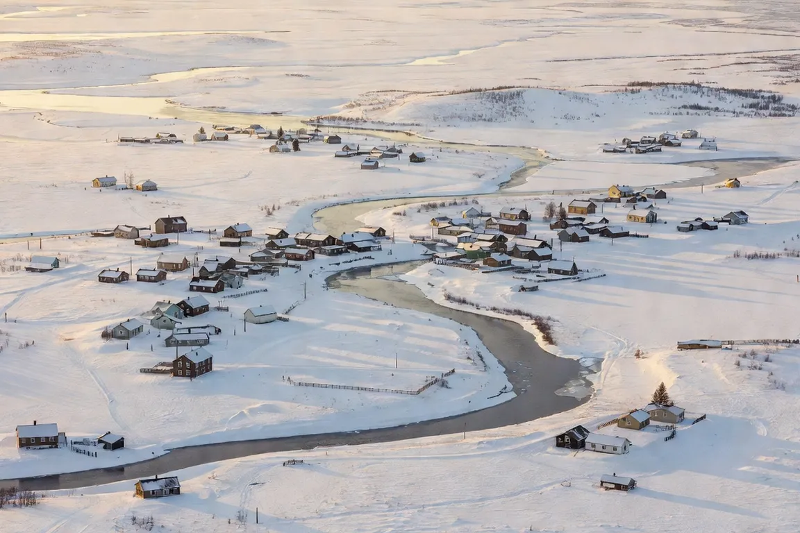 Vue aérienne de Kuujjuaq, capitale du Nunavik, en hiver
